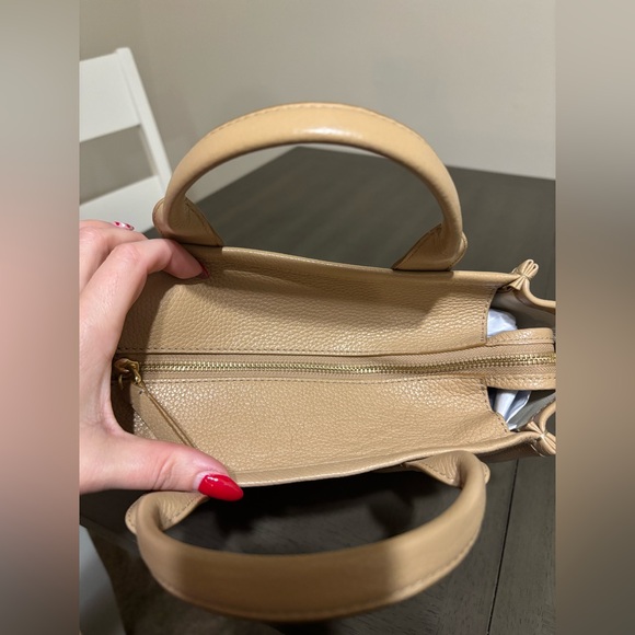 Marc Jacobs The Tote Bag- tan color and small size EUC - Picture 6 of 10